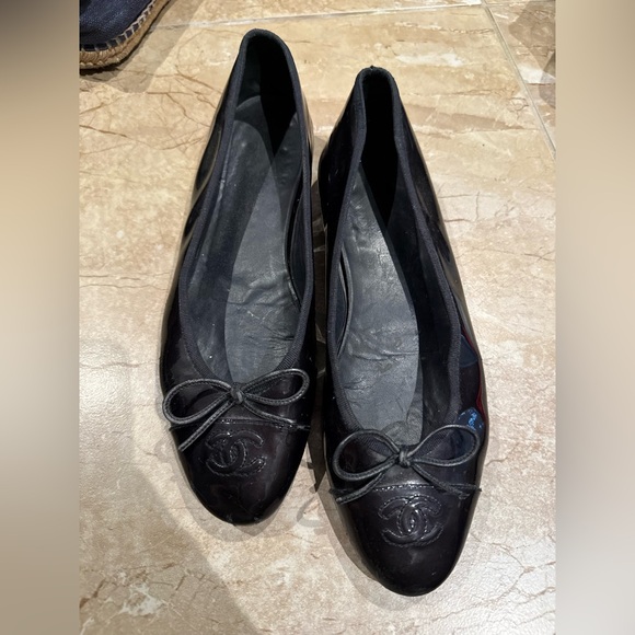 CHANEL Classic black patent leather ballerina flat RESOLED - Picture 5 of 5